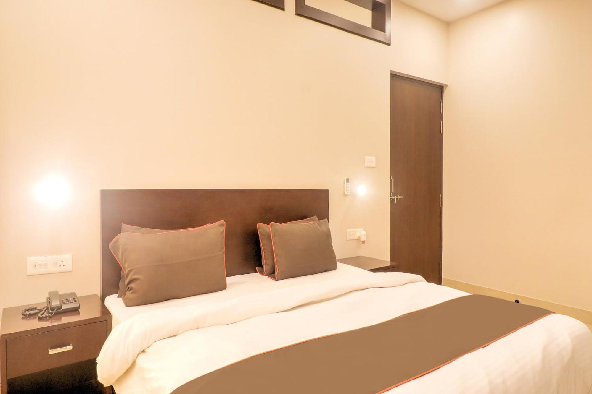 Townhouse Amaraa Farms Near Lulu Hypermarket Lucknow Buitenkant foto