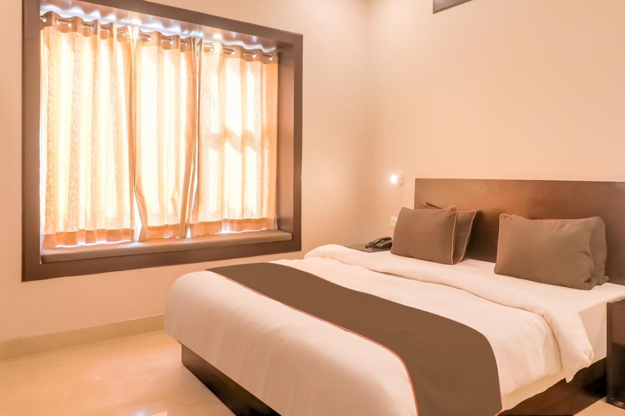 Townhouse Amaraa Farms Near Lulu Hypermarket Lucknow Buitenkant foto