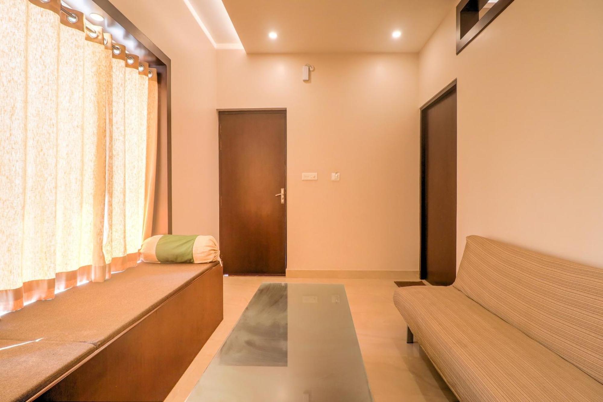 Townhouse Amaraa Farms Near Lulu Hypermarket Lucknow Buitenkant foto