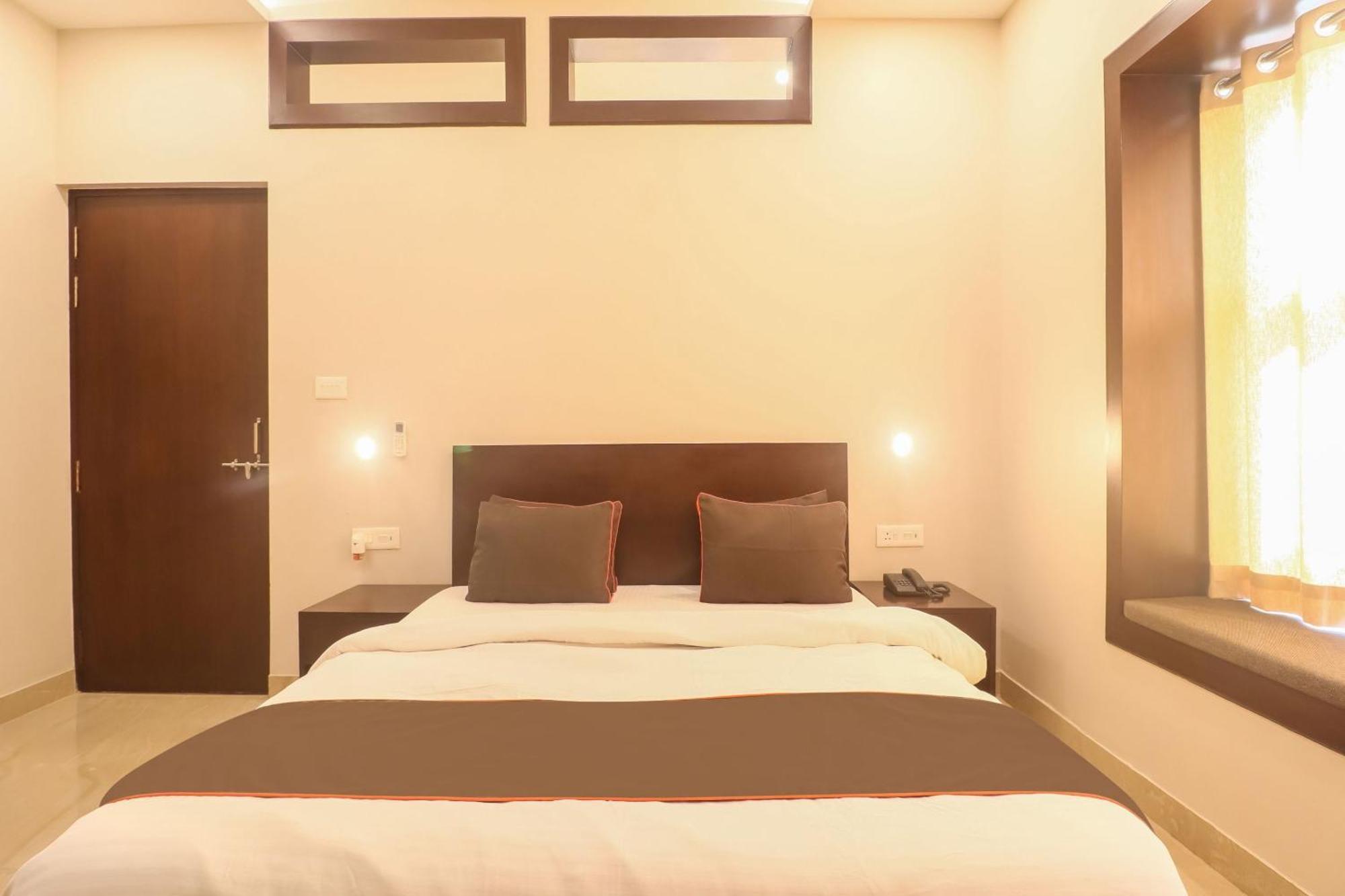 Townhouse Amaraa Farms Near Lulu Hypermarket Lucknow Buitenkant foto
