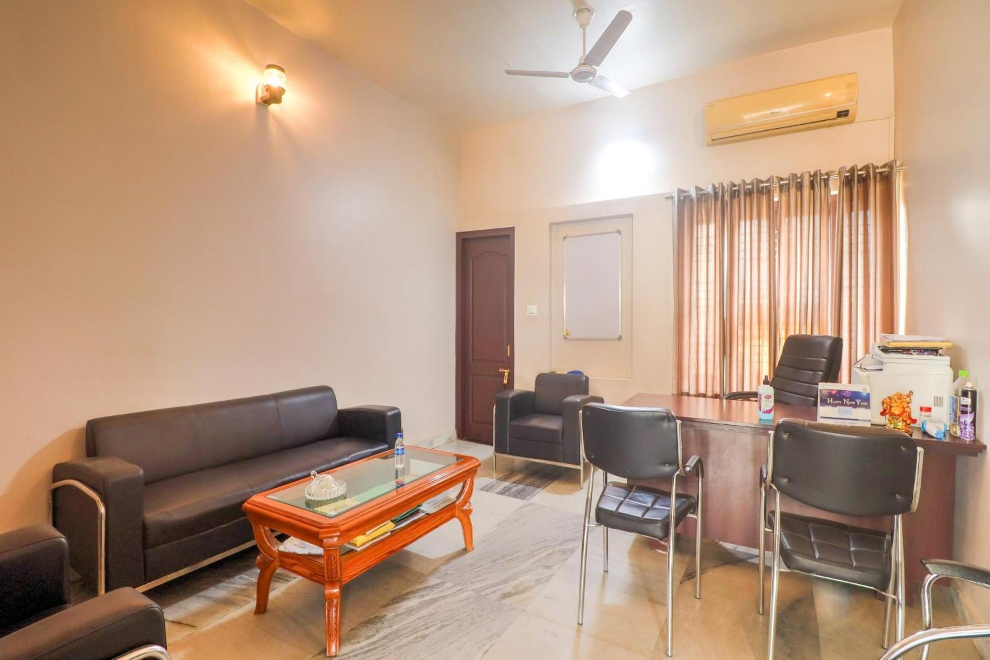 Townhouse Amaraa Farms Near Lulu Hypermarket Lucknow Buitenkant foto