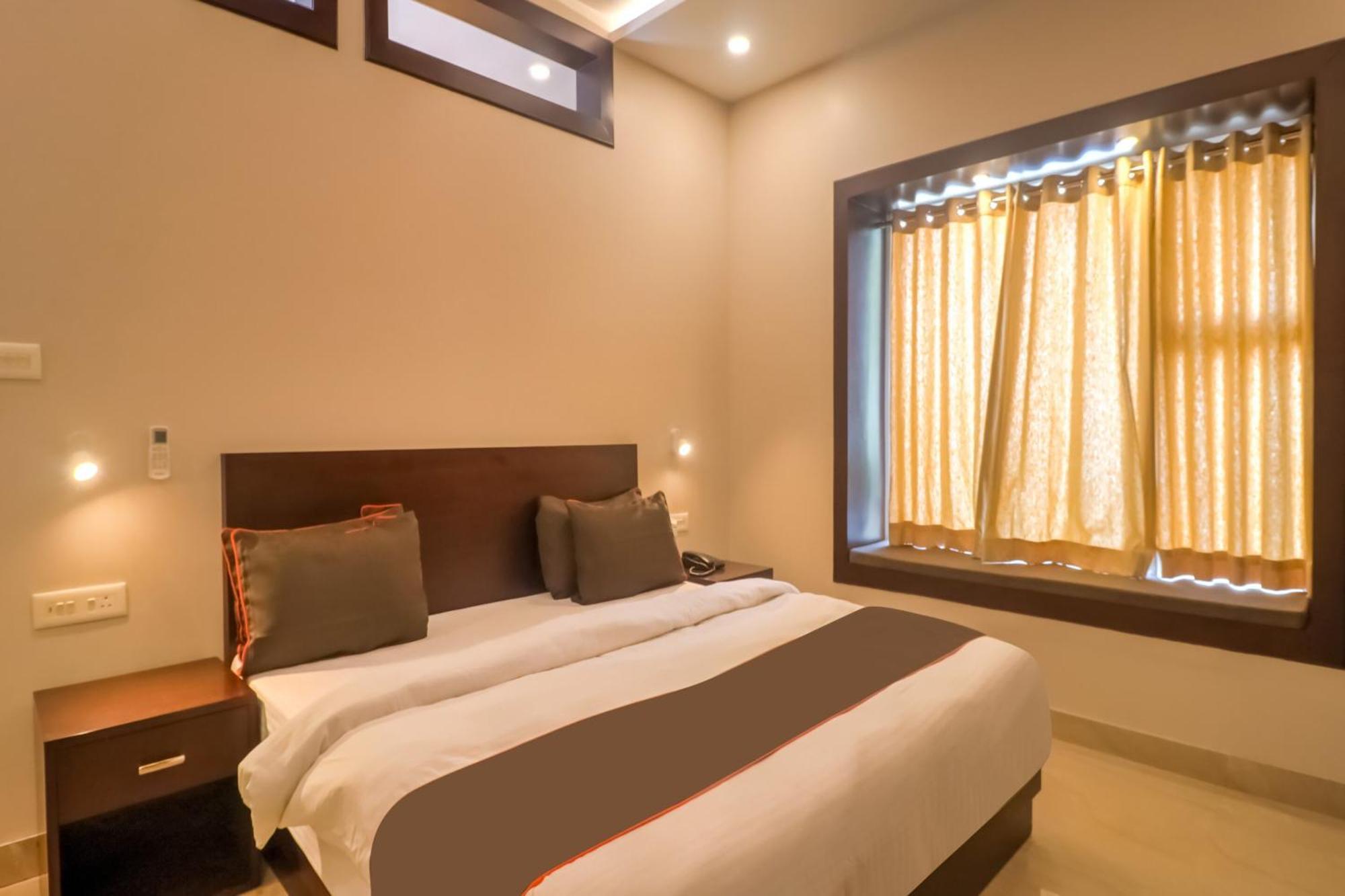 Townhouse Amaraa Farms Near Lulu Hypermarket Lucknow Buitenkant foto